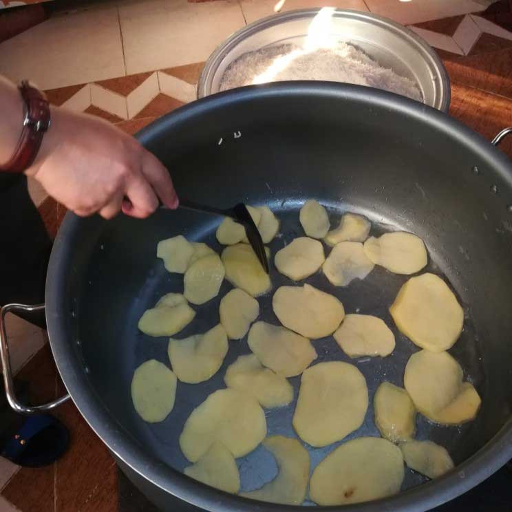 خدمات خیریه