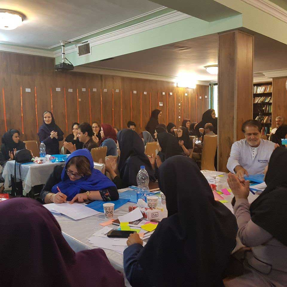 شرکت در کارگاه ها