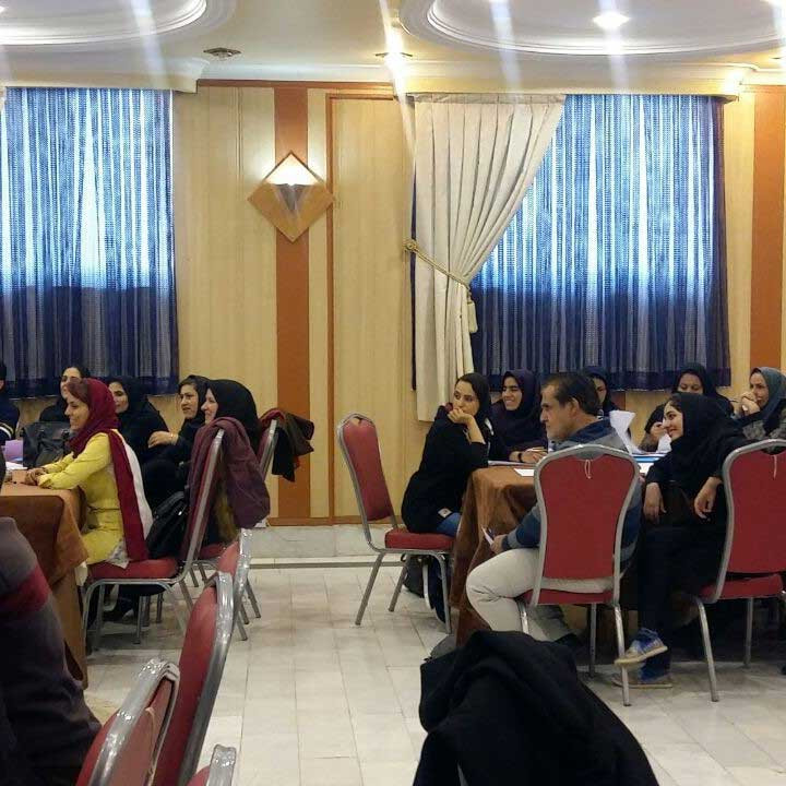 شرکت در کارگاه ها