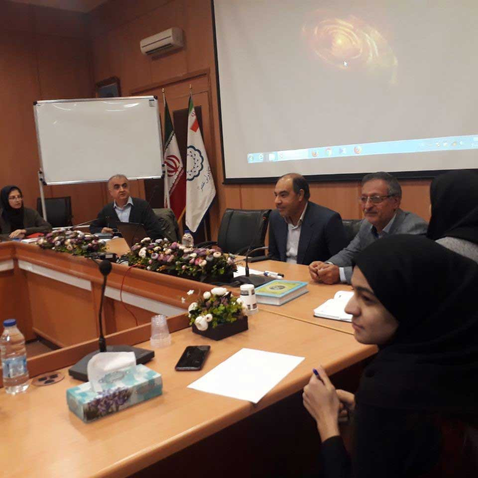 شرکت در کارگاه ها