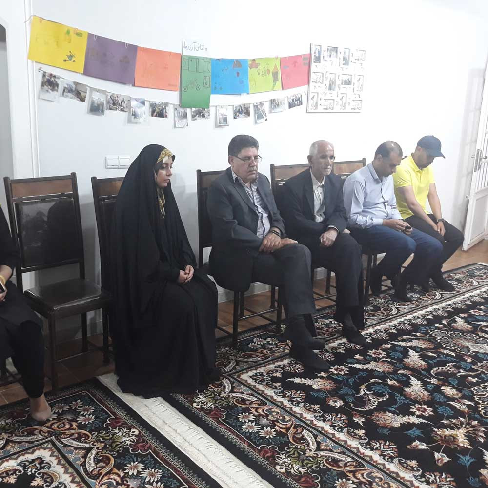 دیدار با مسئولین