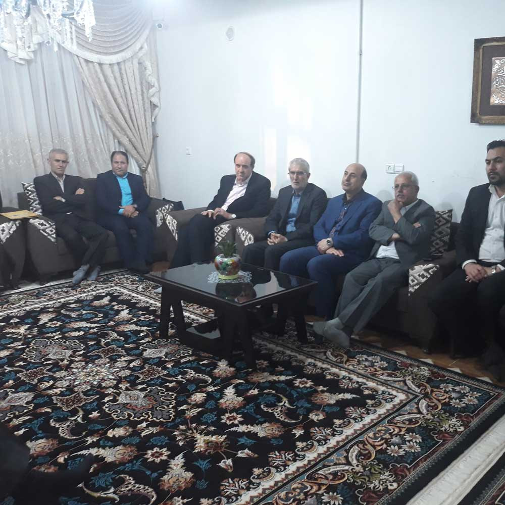 دیدار با مسئولین