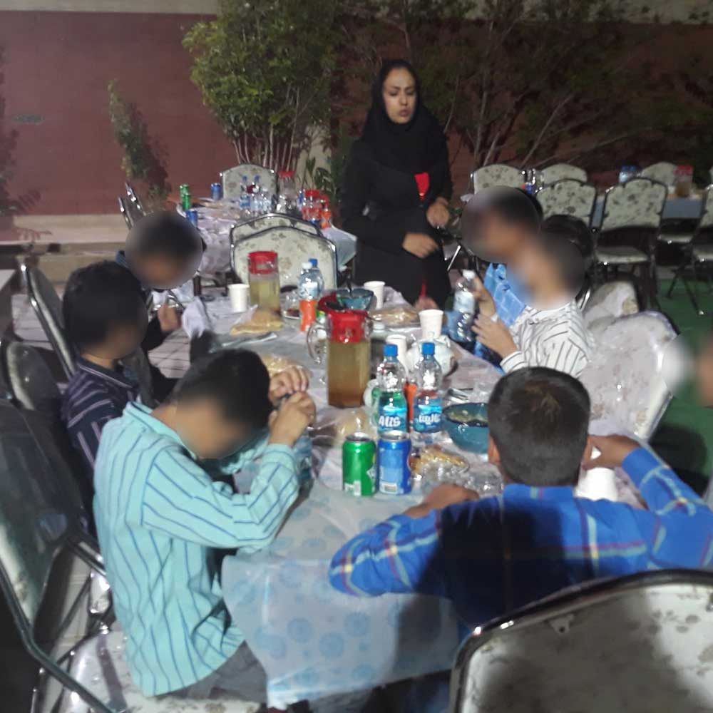 دیدار با مسئولین